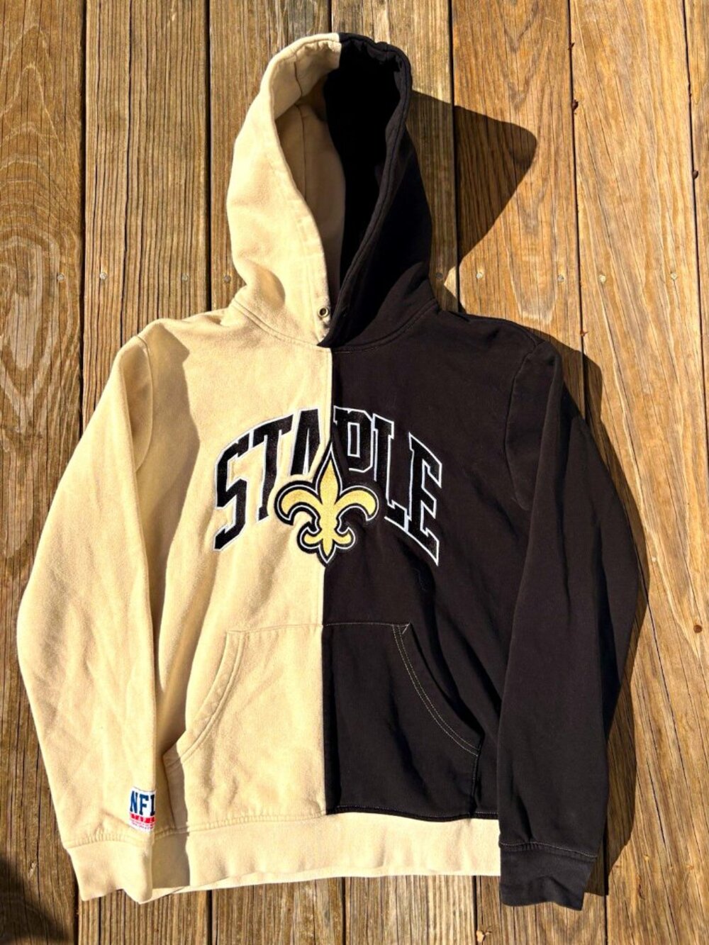 Staple x NFL New Orleans Saints Split Color Hoodie Men’s Small Beige Black